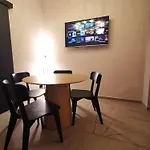 Auri Apartment